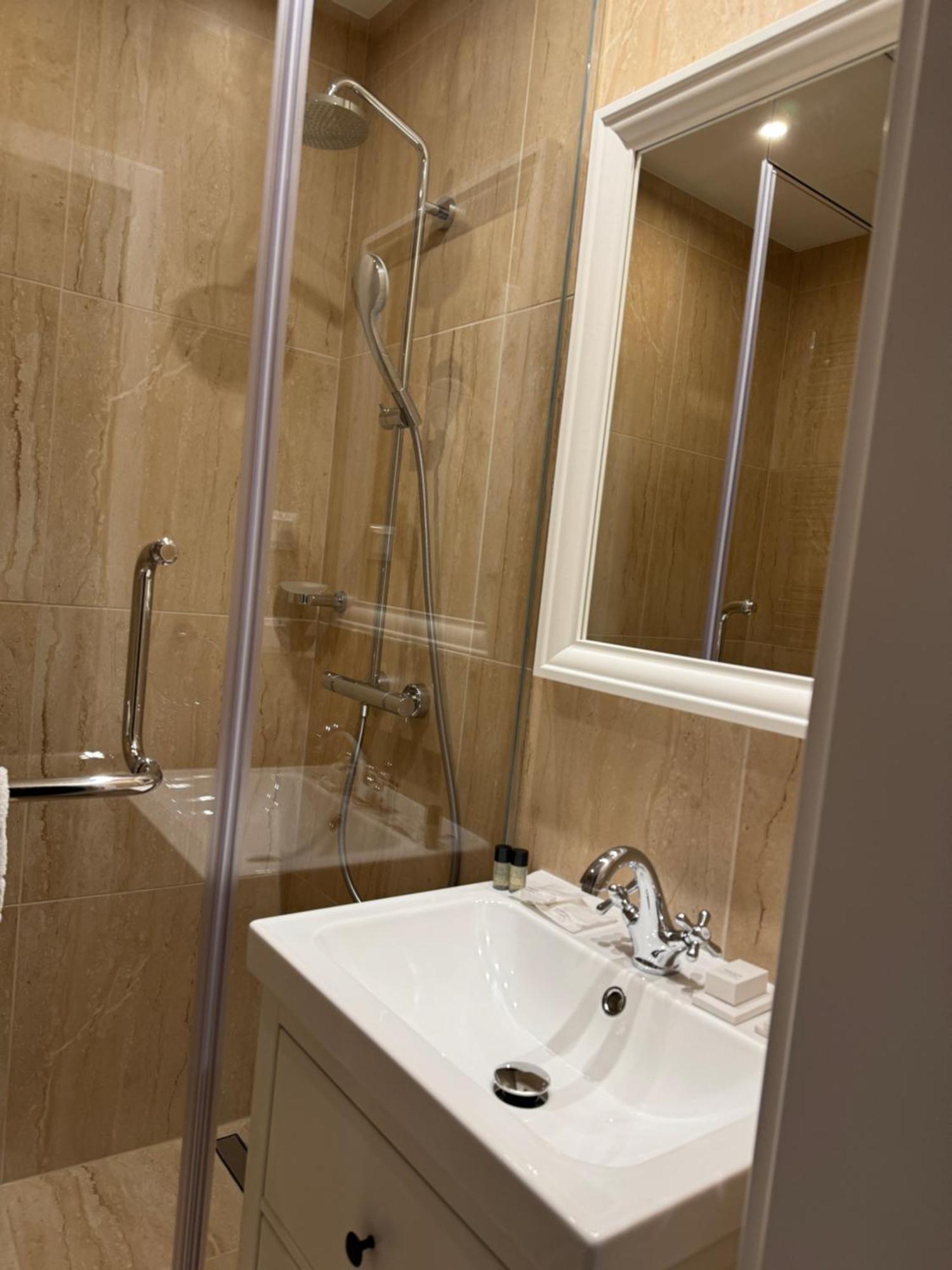 Pannonia 1893 Premium Hotel Шопрон Екстериор снимка